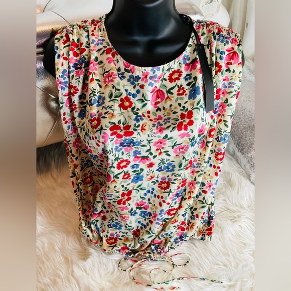 Tops - FLOWY SLEEVELESS SATIN TOP